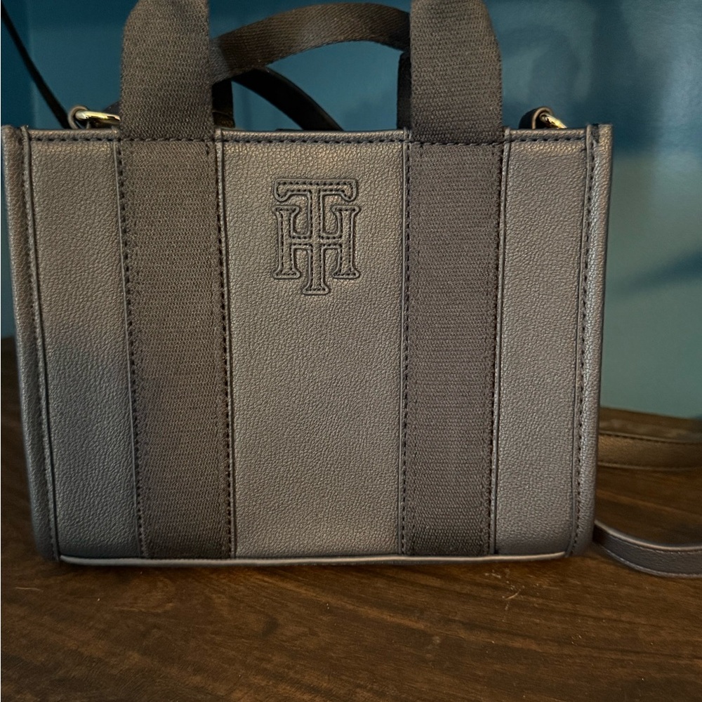 Tommy Hilfiger Black Leather Logo Mini Messenger Tote
